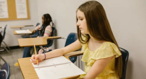 Can poor vision affect a child’s learning and behaviour?